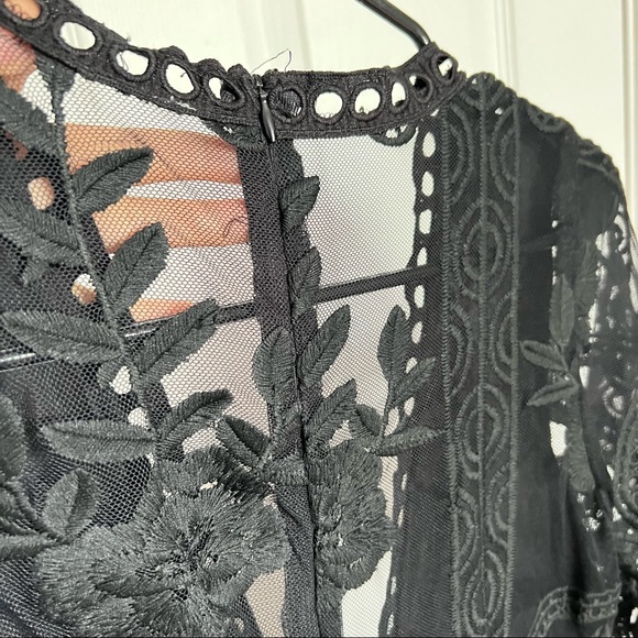 L'Atiste By Amy | Black Lace Embroidered Romper - Picture 8 of 8